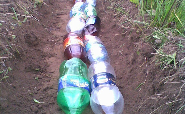 الصرف الصحي لجزء من الزجاجات البلاستيكية