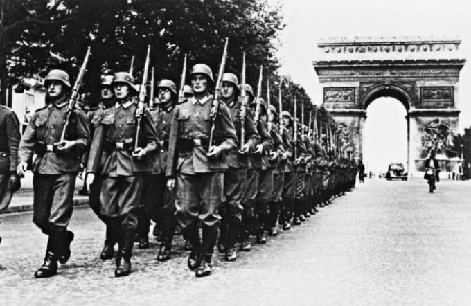بدأت الحرب ألمانيا بقوة جدا. | صور: talkypic.com. 