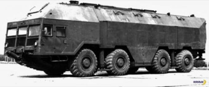 مركبة عسكرية ضخمة MAZ-التضاريس التي يمكن أن تخرج من الأرض
