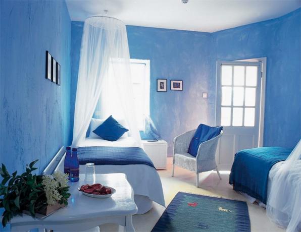 صورة غرفة النوم باللون الأزرق