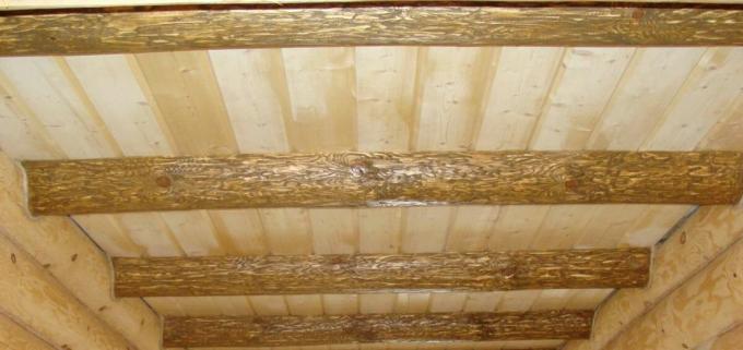 سقف اللوح الخشبي في الحمام: تكنولوجيا التثبيت