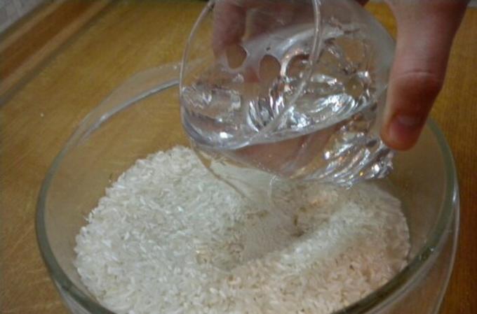 كمية المياه يعتمد على مجموعة متنوعة من الأرز.