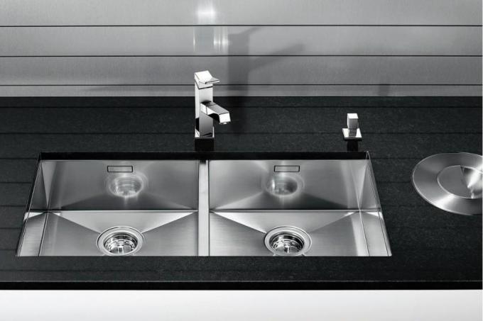 أحواض مطبخ Blanco (39 صورة): تعليمات فيديو DIY للاختيار ، ميزات أحواض المطبخ المصنوعة من الحجر الاصطناعي ، السعر ، الصورة