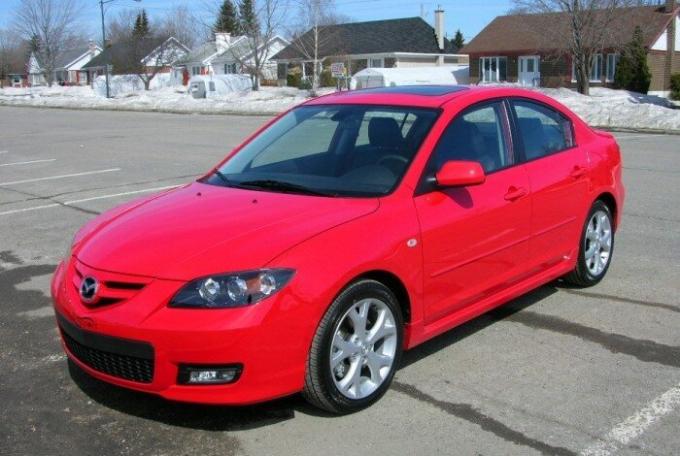  MAZDA3 أول - سيدان يابانية الجيل الأول (2003-2008 فصاعدا)